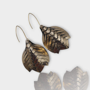 TATU bőr fülbevaló - arany